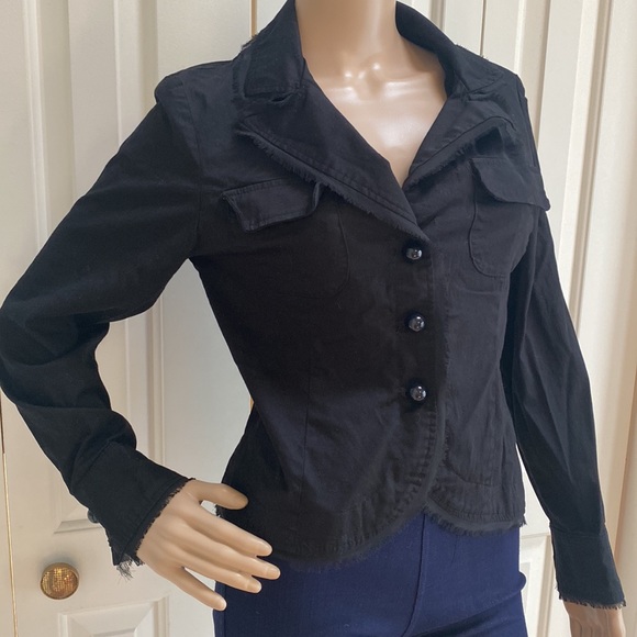 Thrill Womens Med Black Blazer. Button Front with 2 Pockets. - Picture 3 of 9